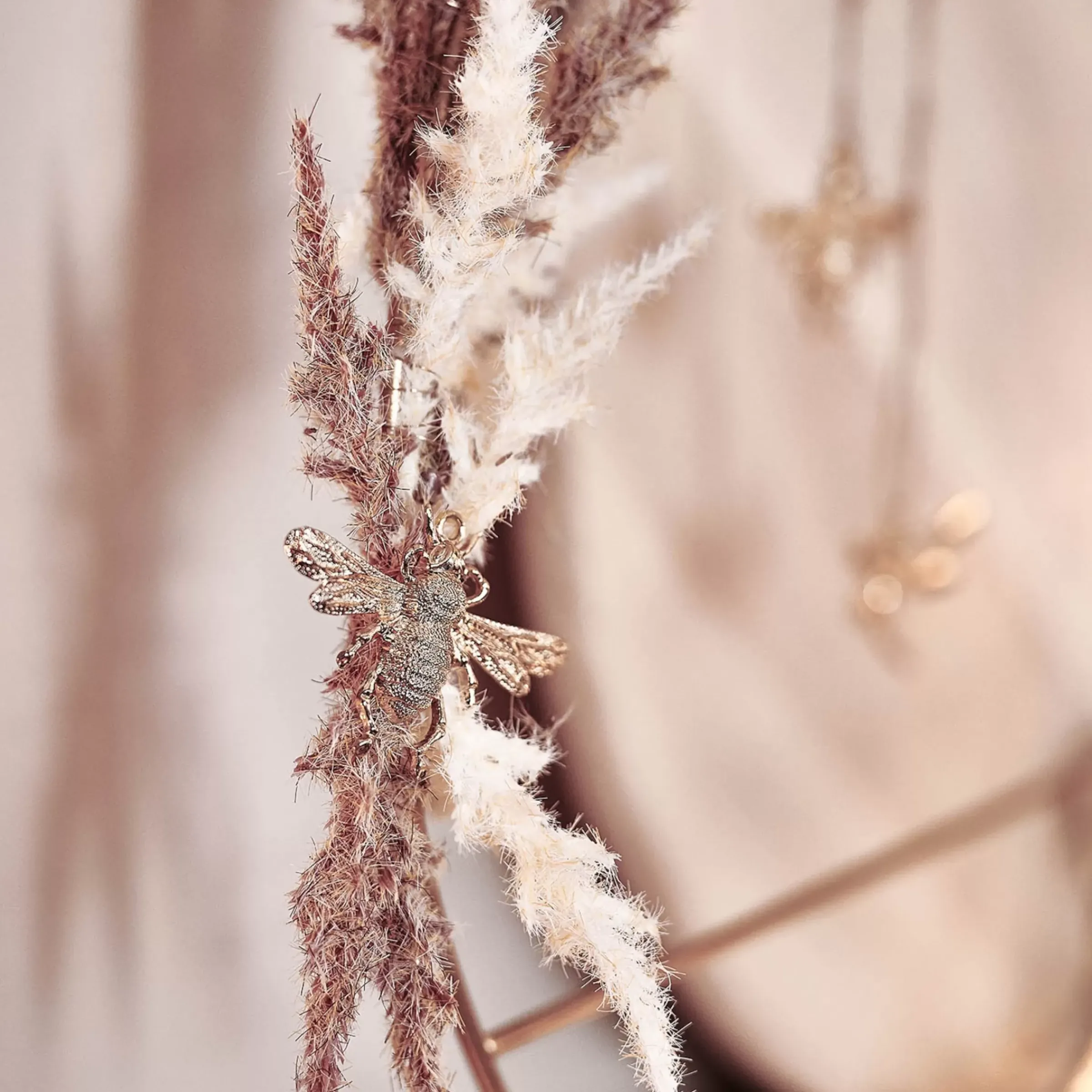 Depot Cueillette De Fleurs Artificielles Astilbe