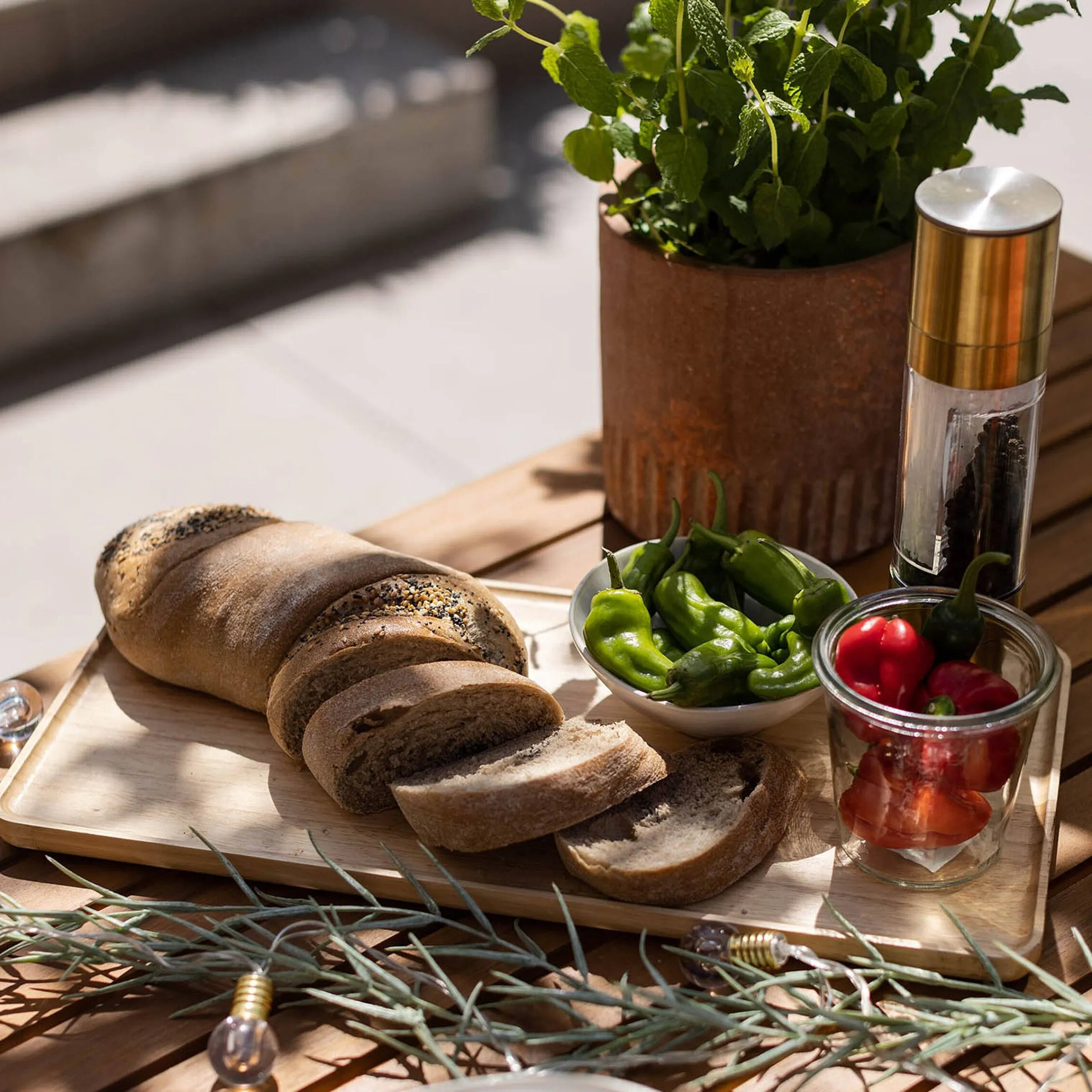 Depot Plateau Outlet